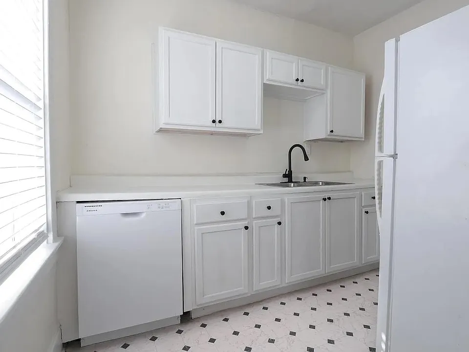 Unit Photo