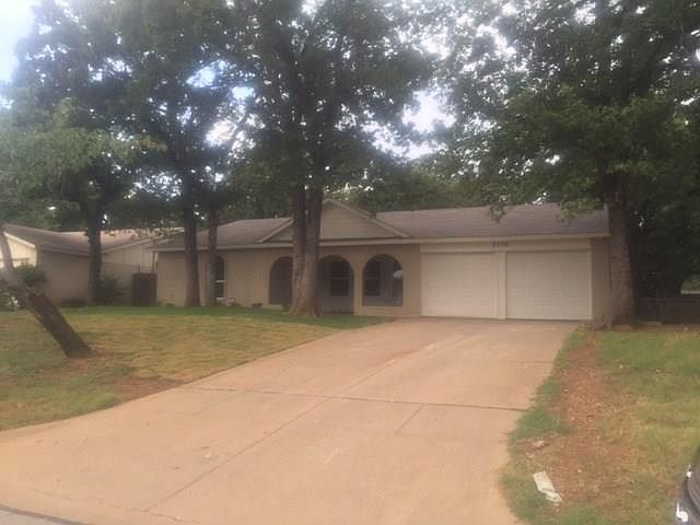 1st image of 2706 Jewell Dr