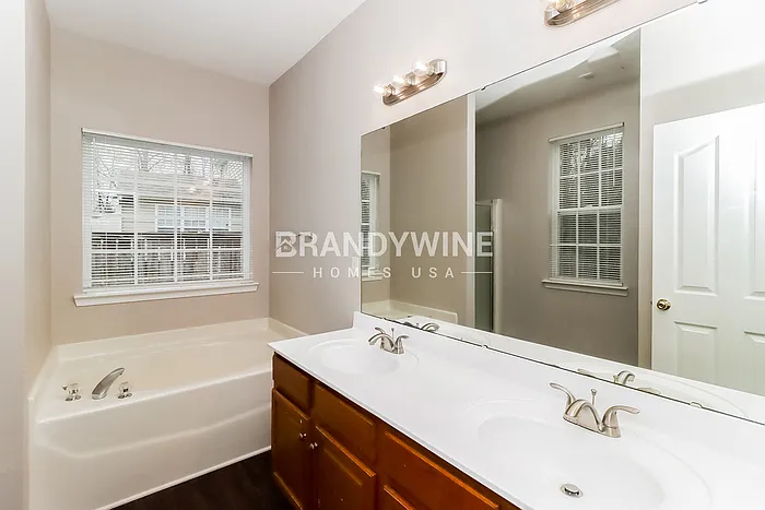 9435 Swallow Tail Ln — Photo 12