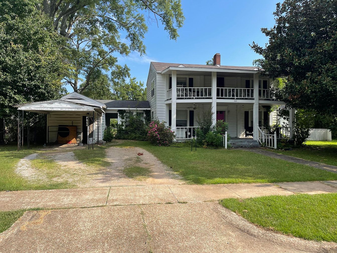 c. 1936 Spacious Fixer Upper For Sale in Amory, MS. 75K Sold Old