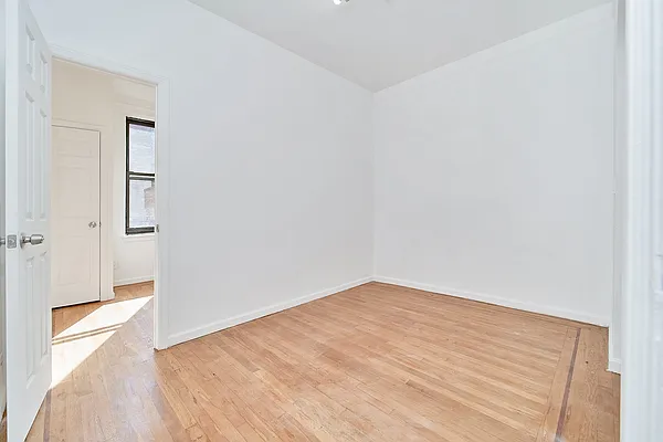 Rented by Living New York | media 11