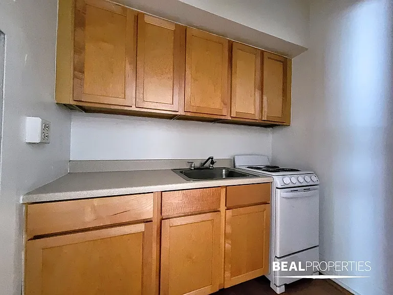 536 West Arlington — Photo 7