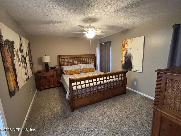 12323 Silent Brook Trl N — Photo 17