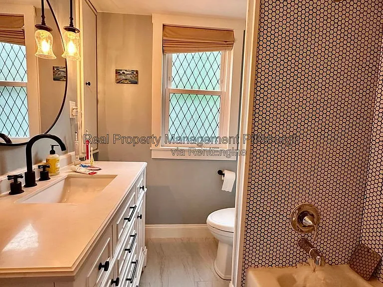 45 Shady Dr W — Photo 15