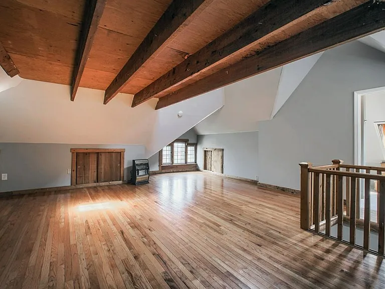 Dennison Ave 892-894 MLR — Photo 12