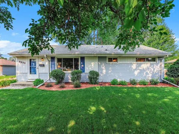 9230 Clinton Ave S, Bloomington, MN 55420