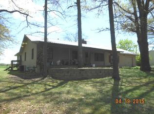 22086 South Farm Road 1110, Cassville, MO 65625
