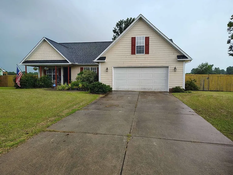 137 Appalachian Dr — Photo 1