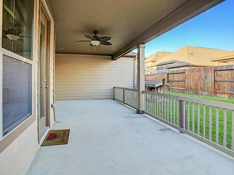 11022 Avery Oaks Ln — Photo 13