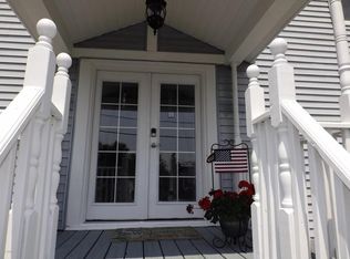 9 Oak Ln, Port Henry, NY 12974