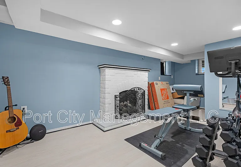 808 S Beechfield Ave — Photo 23