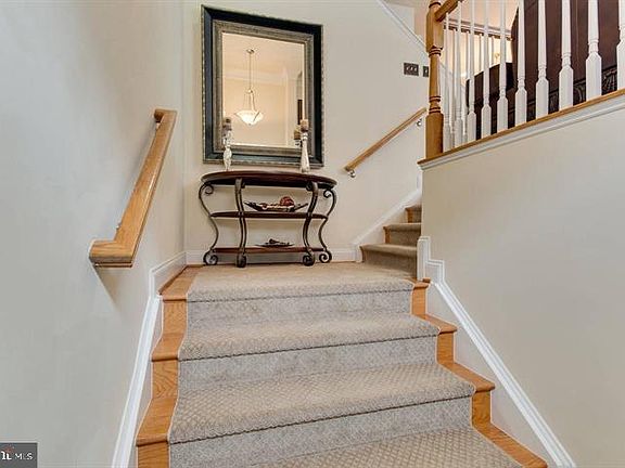 4th image of 2149 Red Vine Dr