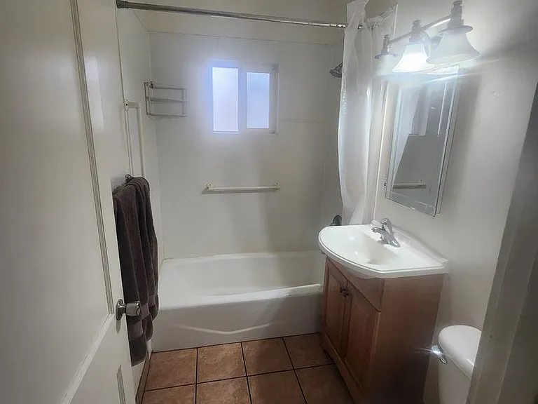 721 E College Dr — Photo 11