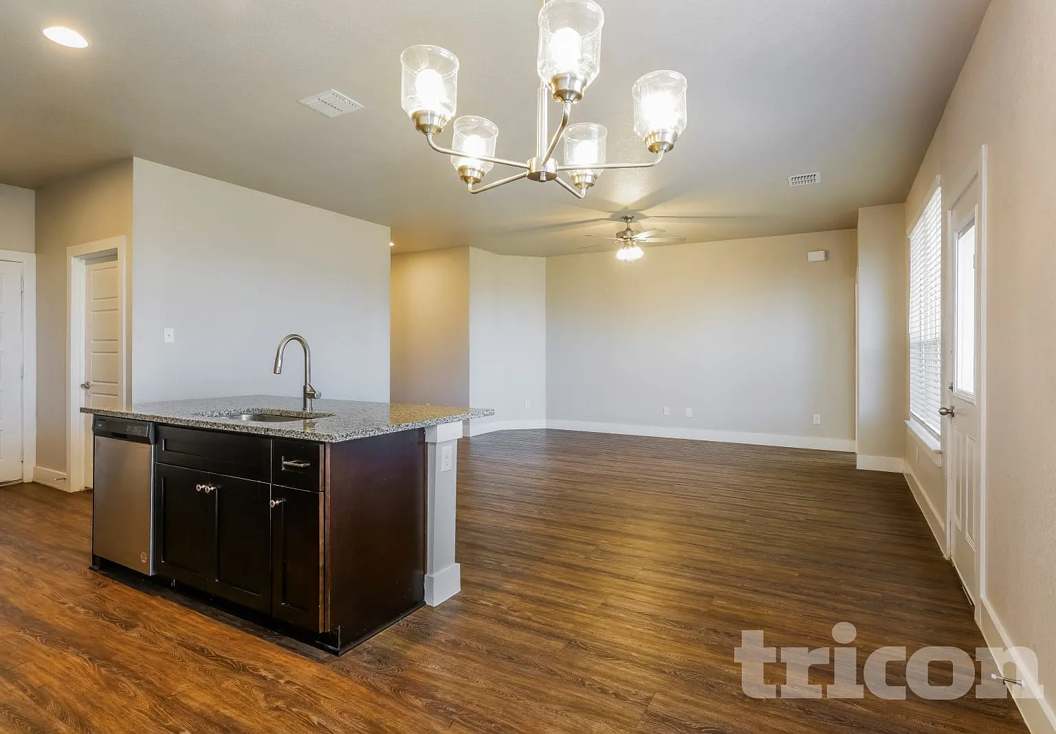 10369 Fort Ewell Trail Crowley TX — Photo 3