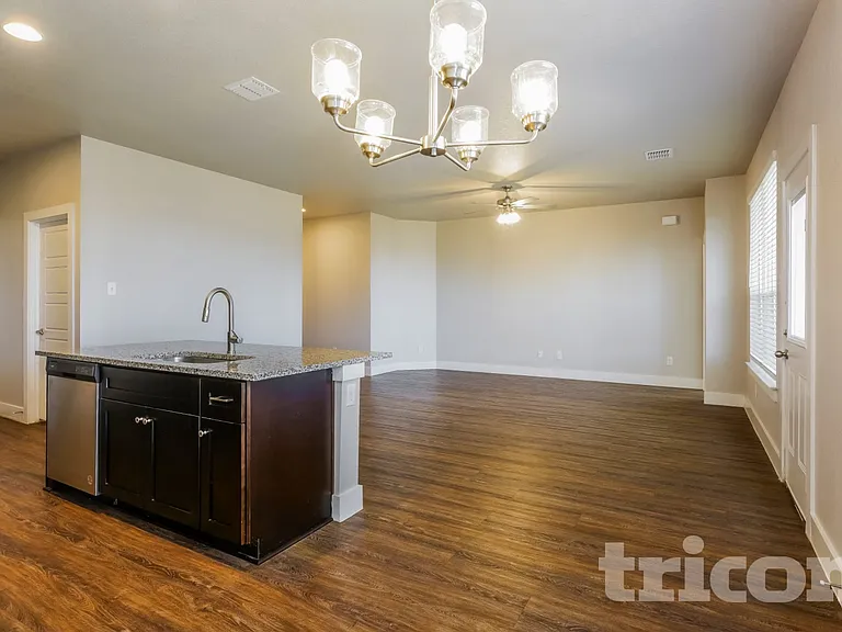 10106 Fort Brown Trl — Photo 3