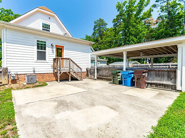 1720 Arrowhead Dr — Photo 24