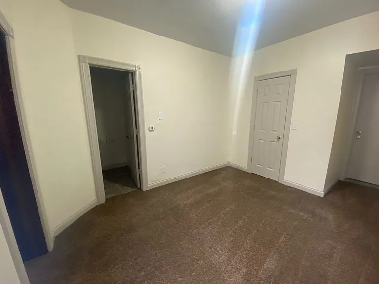 832 Columbia Ave — Photo 9