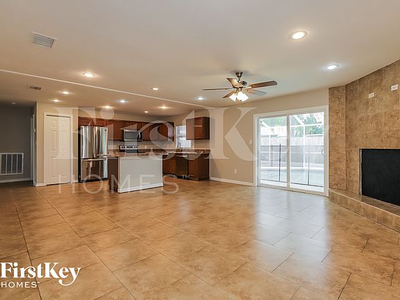 3rd image of 3810 Treadway Dr