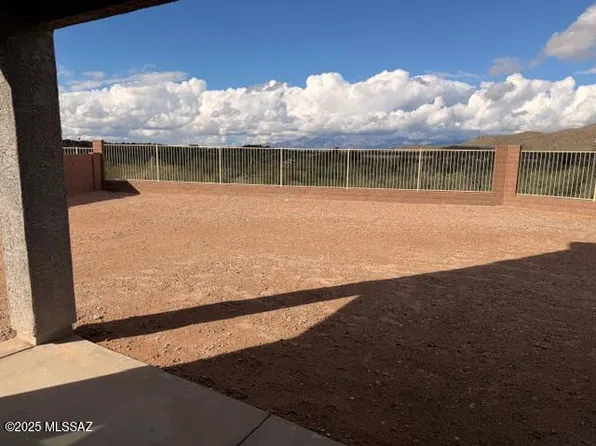 7257 S Gray Jay Dr, Tucson, AZ 85747