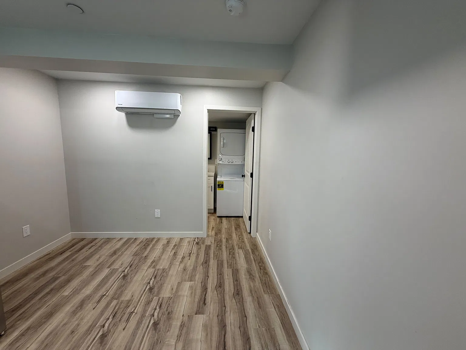 Studio, $1,850 — Photo 3