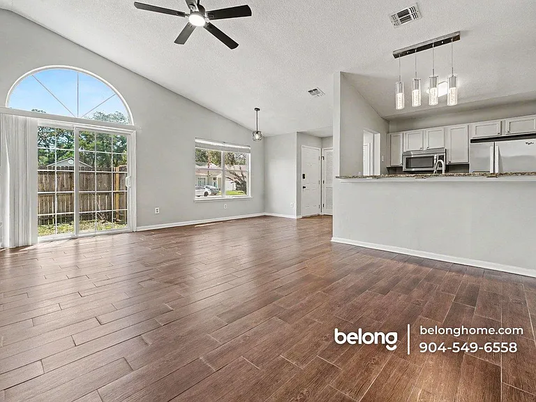 7641 Rain Forest Dr N — Photo 14