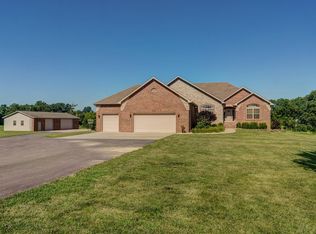 6612 E County Line Rd, Rogersville, MO 65742