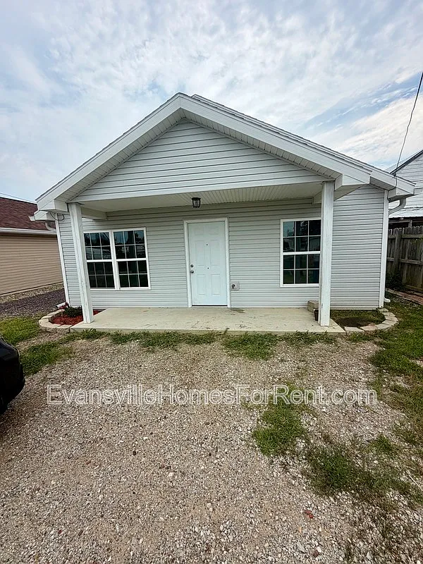 2 bed, 2.0 bath, 880 sqft, $1,200 — Photo 1