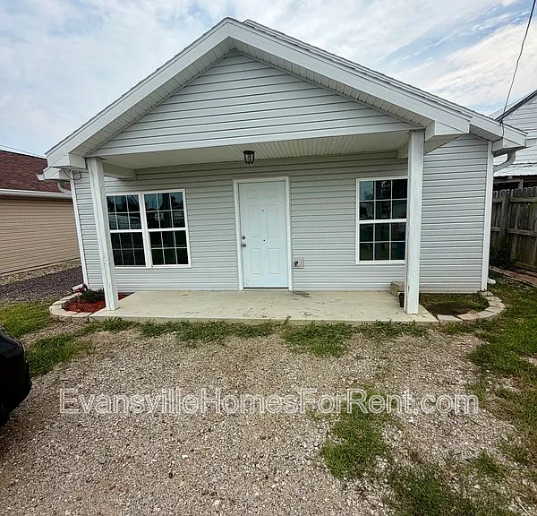 1404 Oakley St — Photo 1