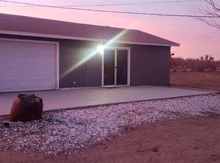 11471 Del Rosa Rd, Phelan, CA 92392