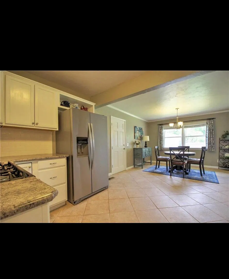 3 bed, 1170 sqft, $1,550 — Photo 4