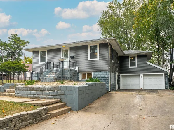 1500 S 5th St, Pekin, IL 61554