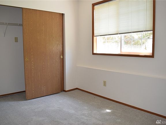 5th image of 5932 NE Timberland Dr