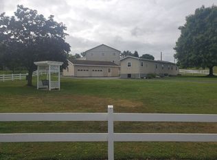 131 Spring Garden Rd, Kinzers, PA 17535