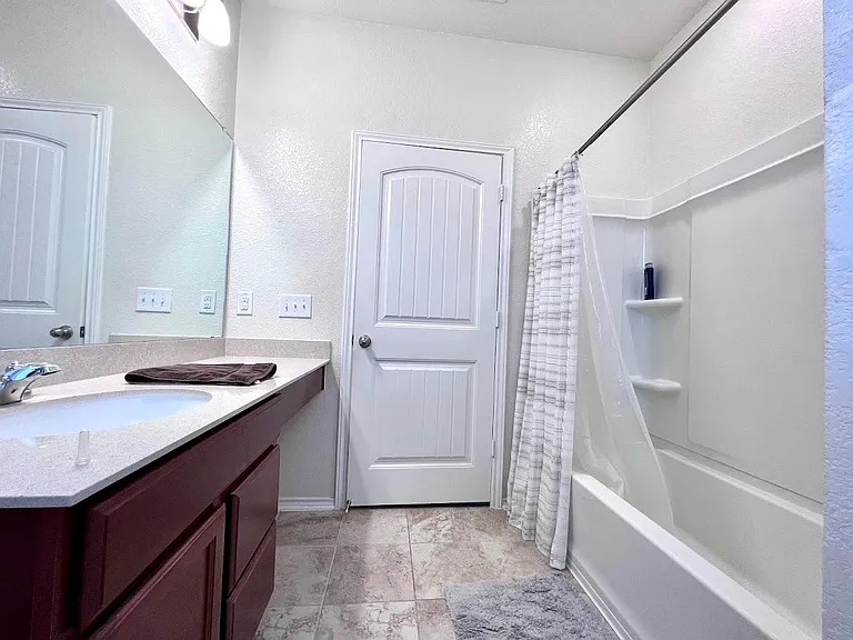 7900 Crystalbrook W — Photo 9