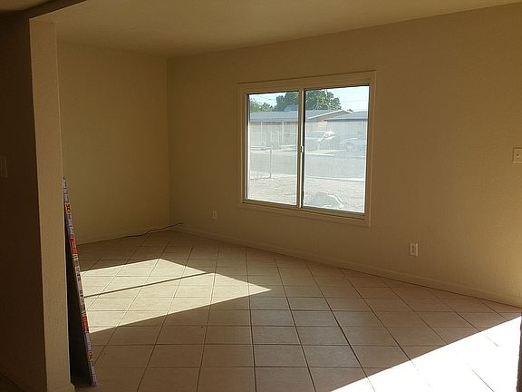 3rd image of 1135 S 13th Ave