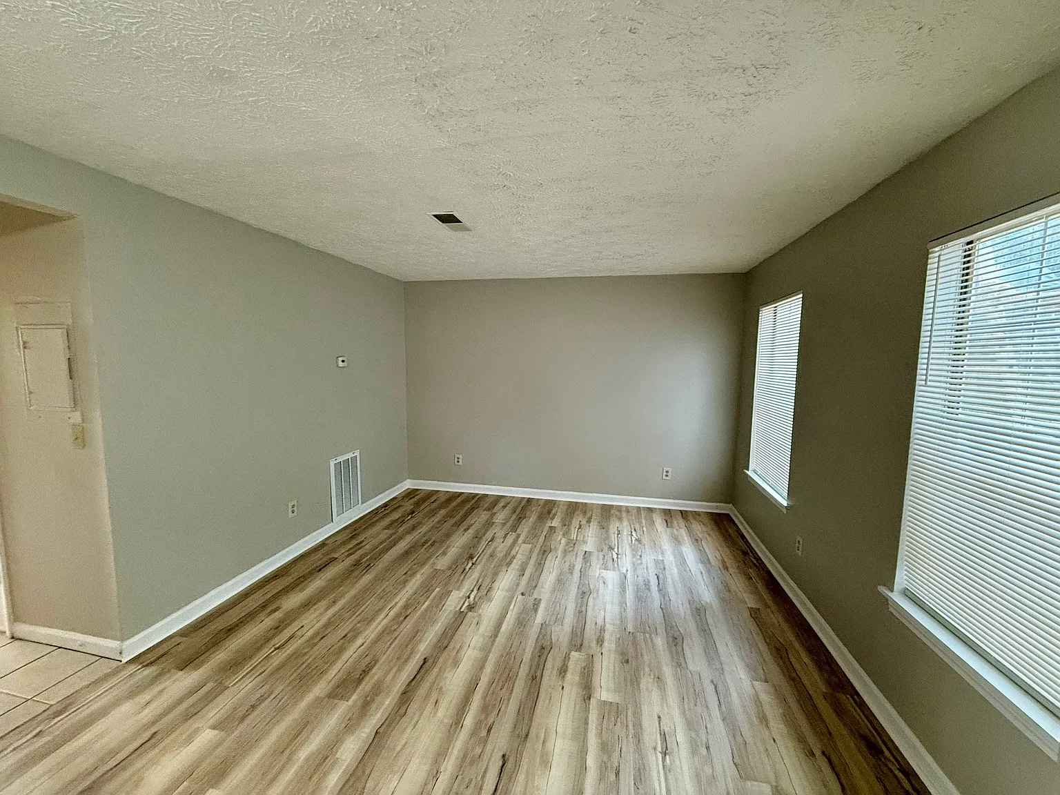 Move-In Promotion: Second month free. — Photo 3