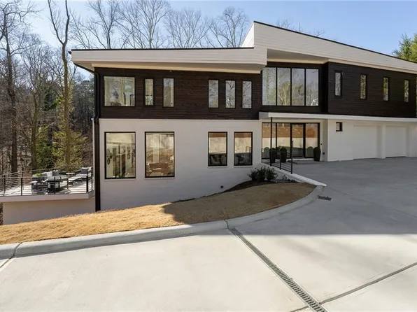 4880 Rebel Trl, Sandy Springs, GA 30327