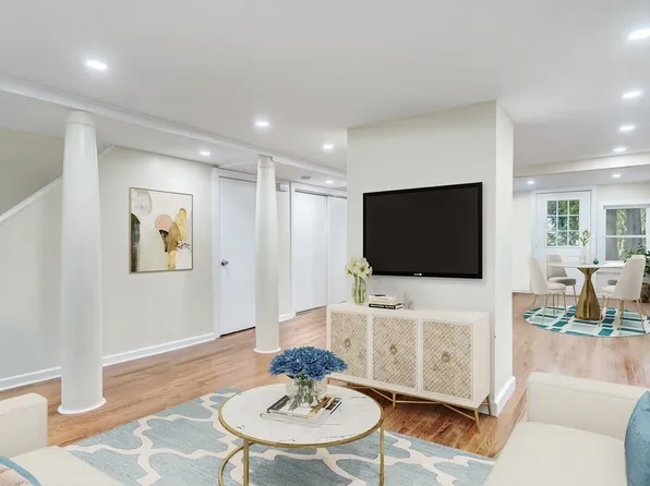 199 Franklin St #2, Cambridge, MA 02139