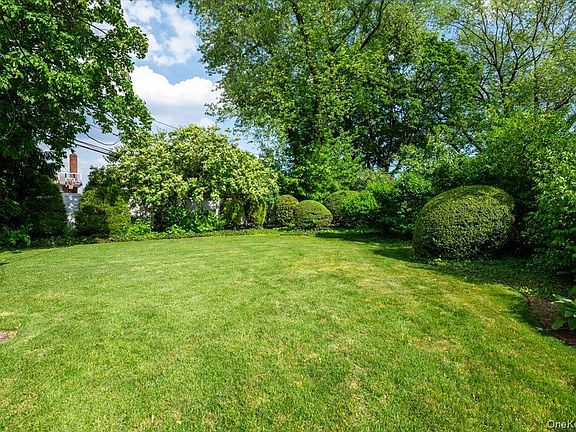 2nd image of 3836 Windsor Drive
