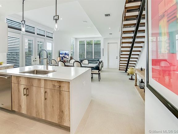 2nd image of 3404 Ponce De Leon Blvd #3404