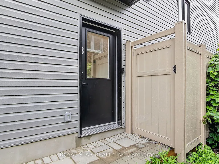522 Mutual St #B — Photo 2