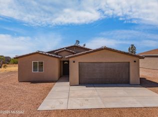 220 S Richmond Dr, Vail, AZ 85641