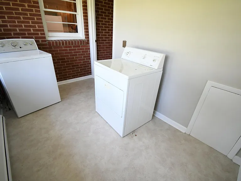 3973 Spotswood Trl — Photo 9