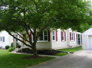 1821 Crescent Dr, Springfield, OH 45504