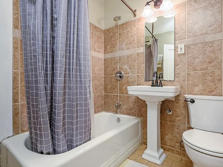 2821 Copley Ave #A — Photo 12