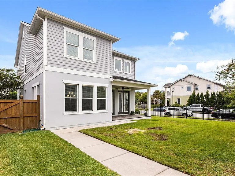 13785 Behring Ave — Photo 37