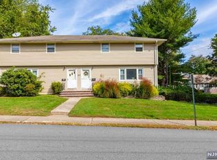 305 White Ave #B, Northvale, NJ 07647