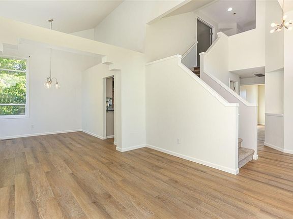 4th image of 1207 N Pittsburgh St
