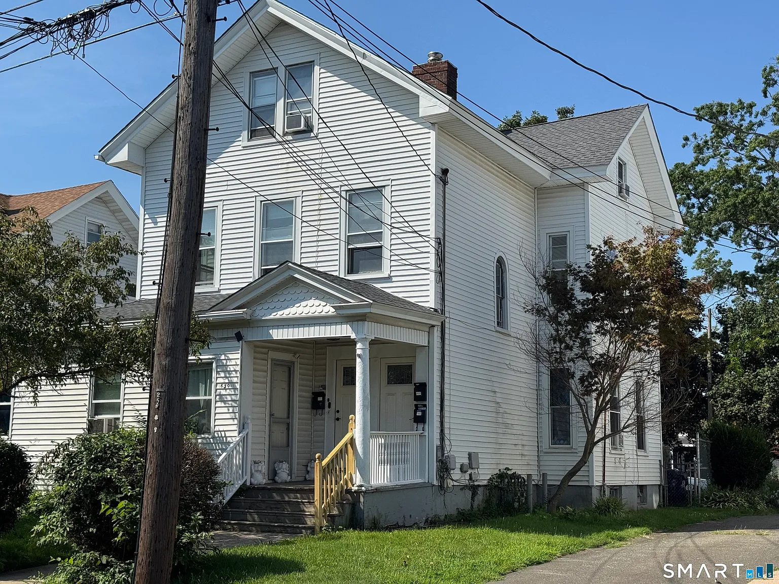 3 bed, 1.0 bath, 1226 sqft, $1,950 — Photo 1