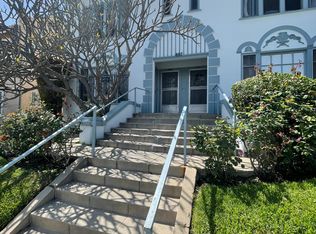 809 1/2 N Ridgewood Pl #809, Los Angeles, CA 90038